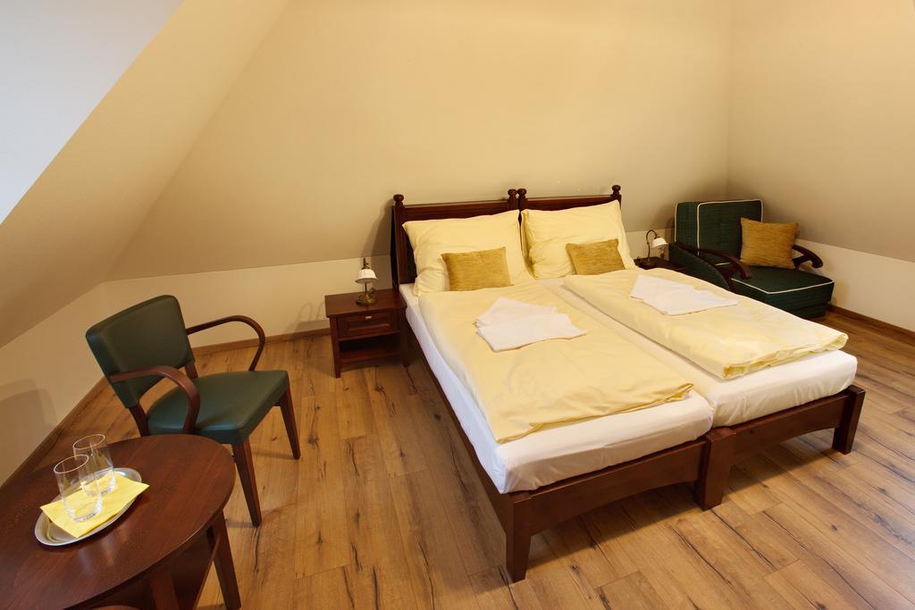 Vila Magnolia Banska Stiavnica Ruang foto